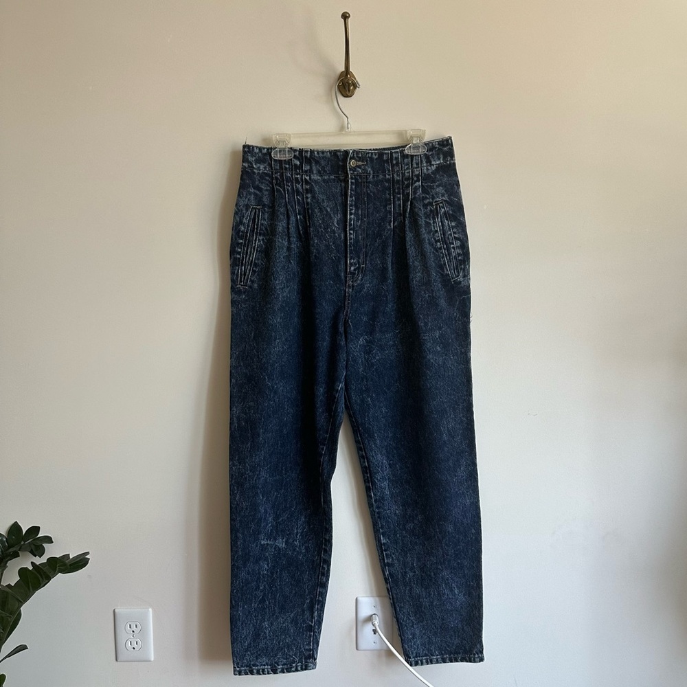Vintage BluMarine acid-wash, high-waisted with pleating at the hip- 16